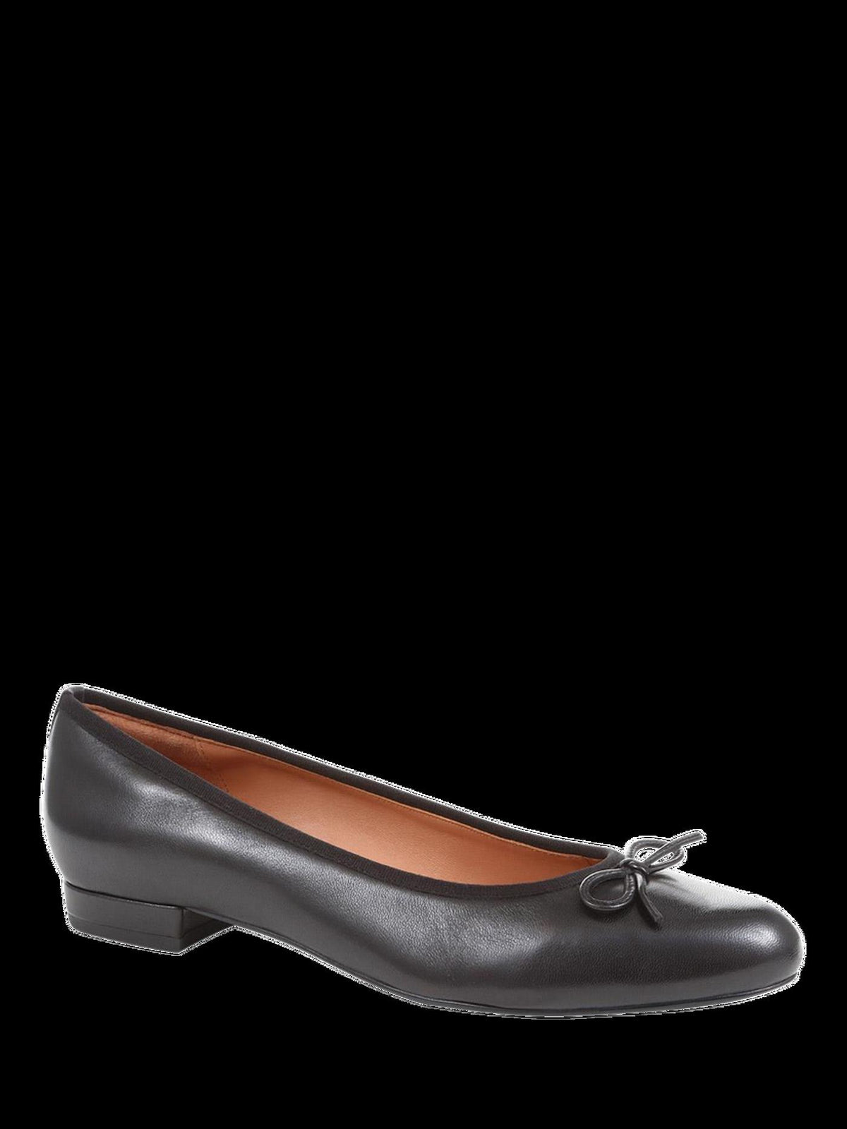 Women's Leather Ballet Flats in Black view 3 | leather ballet flats | SAVINTARI