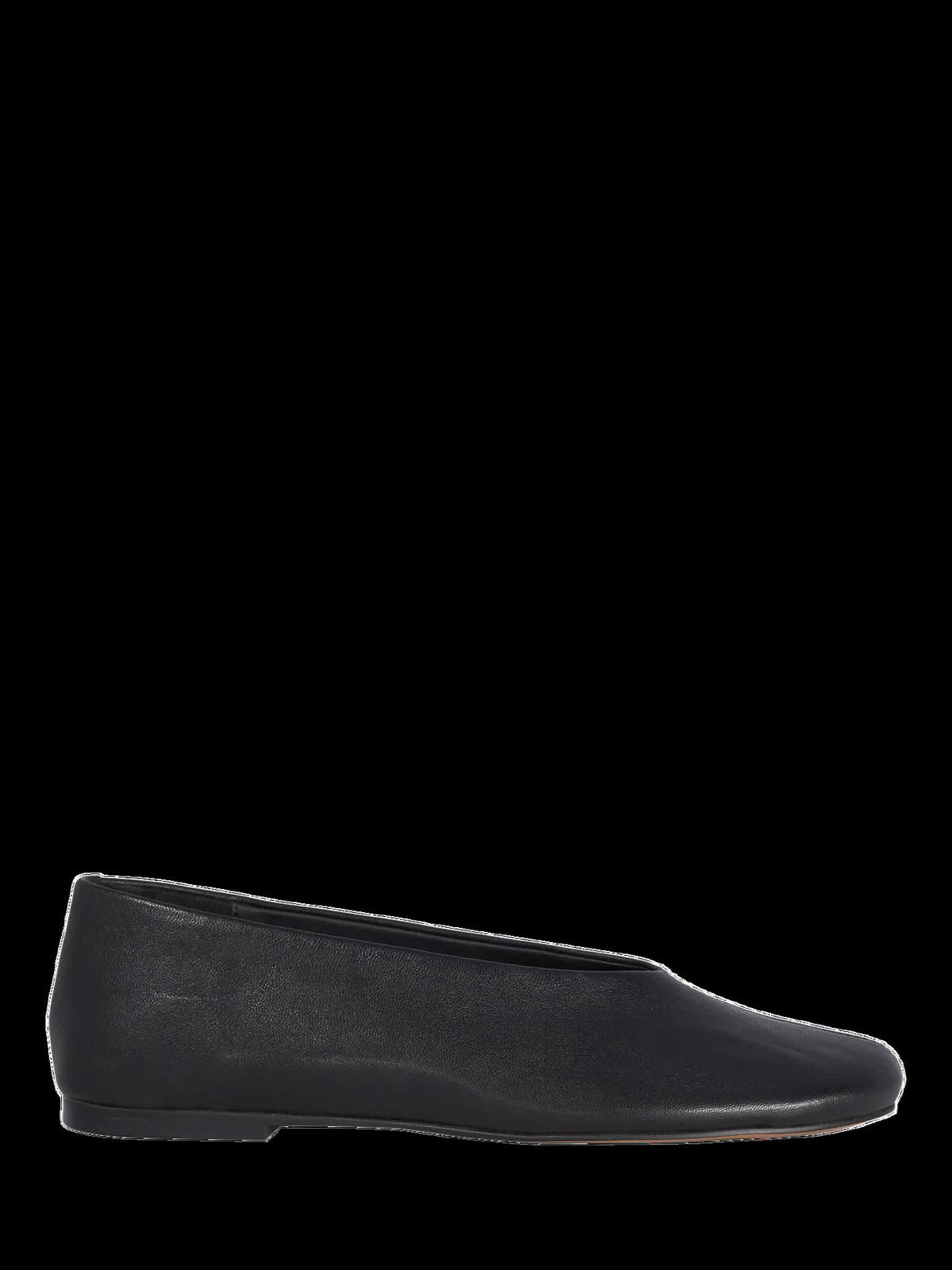 Women's Leather Ballet Flats in Black | leather ballet flats | SAVINTARI