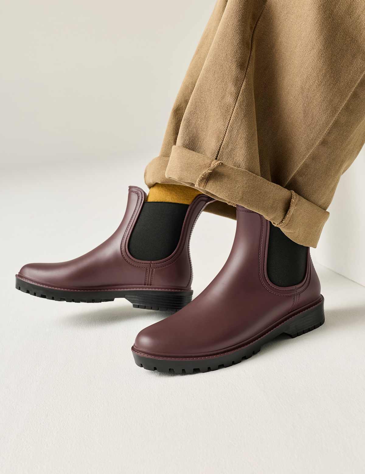 Women's Chelsea Ankle Wellies - Red | SAVINTARI