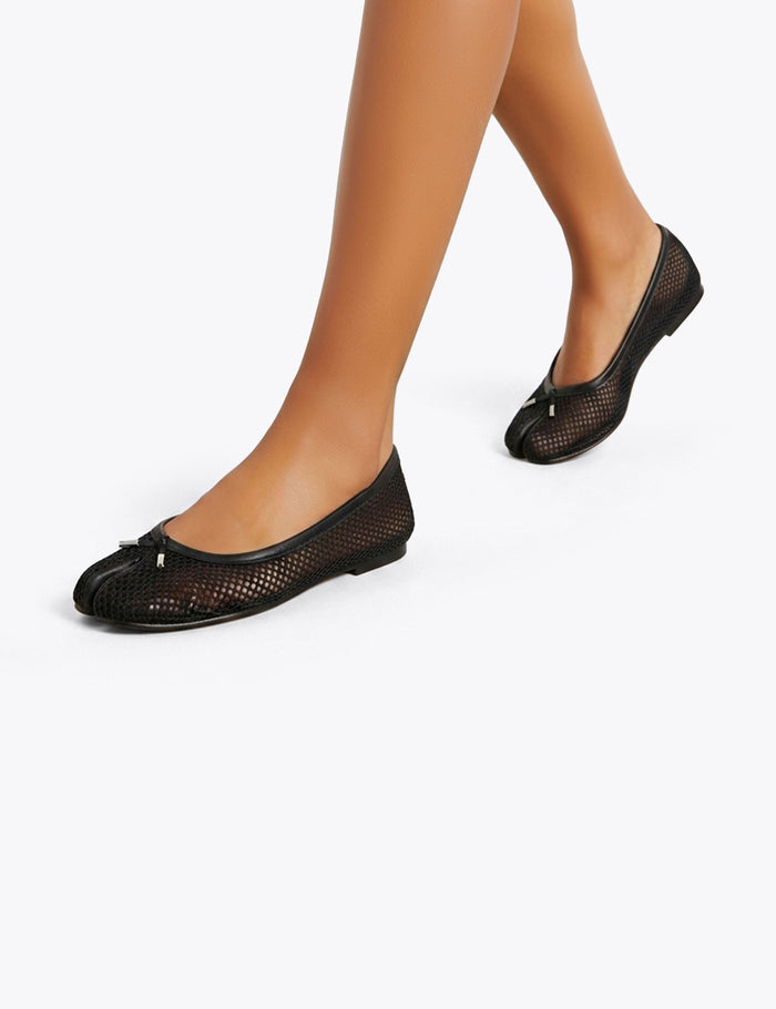 Ballet Flats · Black