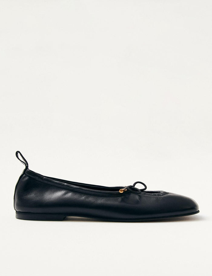 Ballet Flats · Black