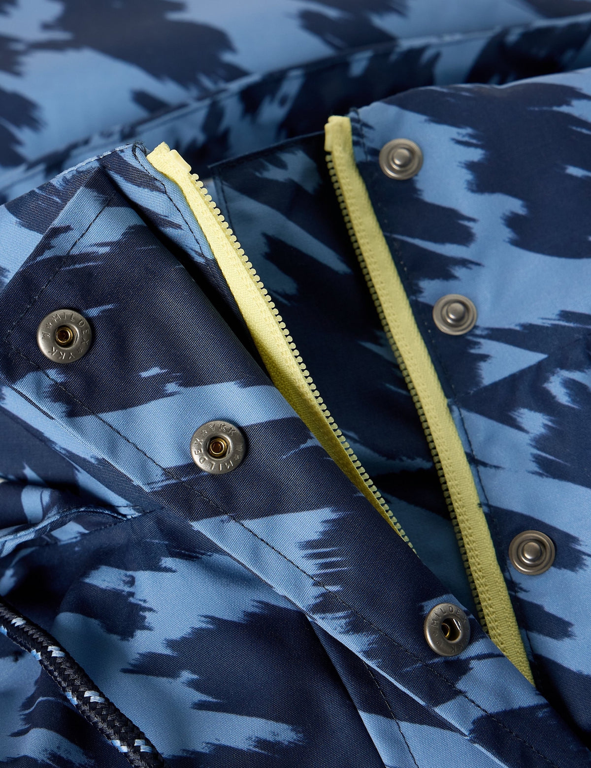 Women's Waterproof Jacket in Navy view 6 | waterproof jacket | SAVINTARI