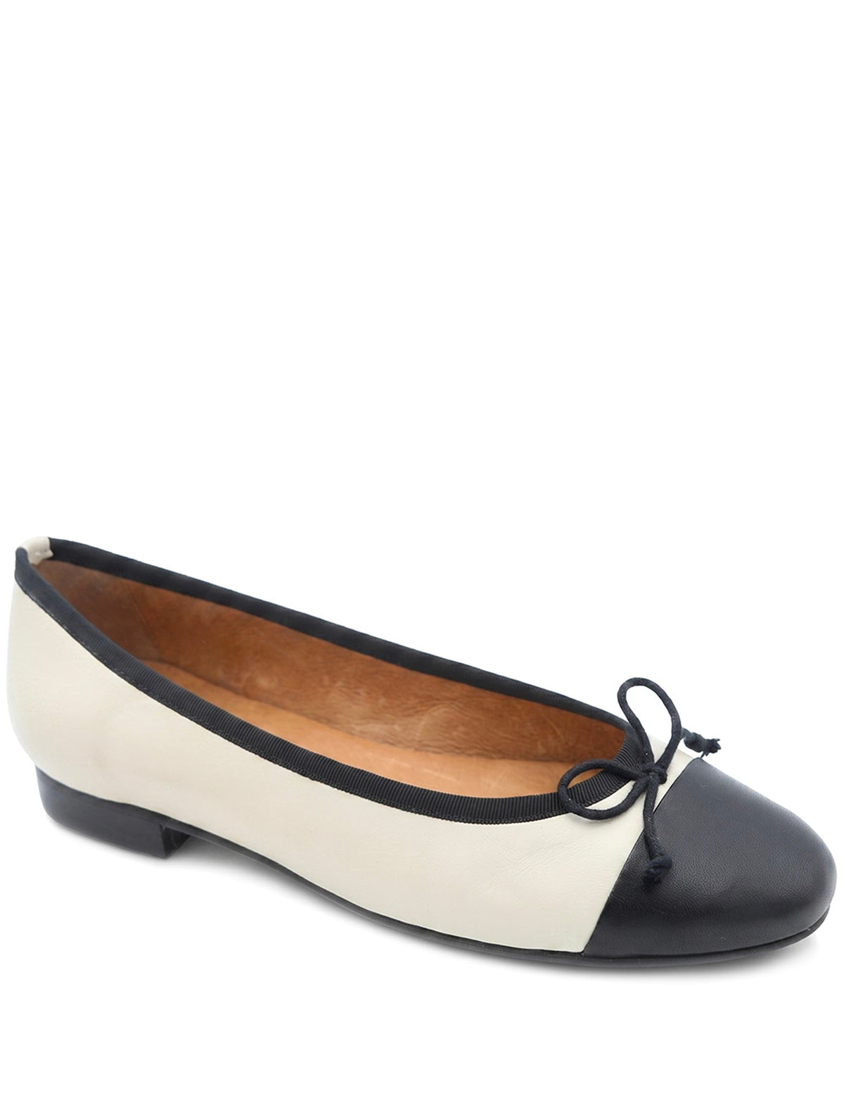 Women's Ballet Flats in Beige view 6 | ballet flats | SAVINTARI