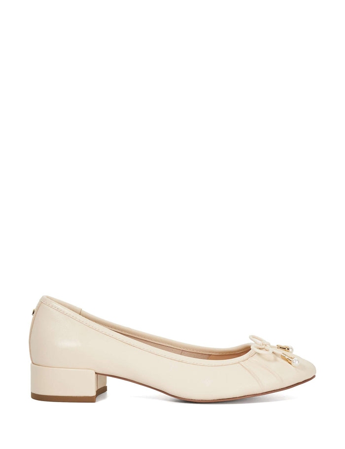 Ballet Flats · Cream