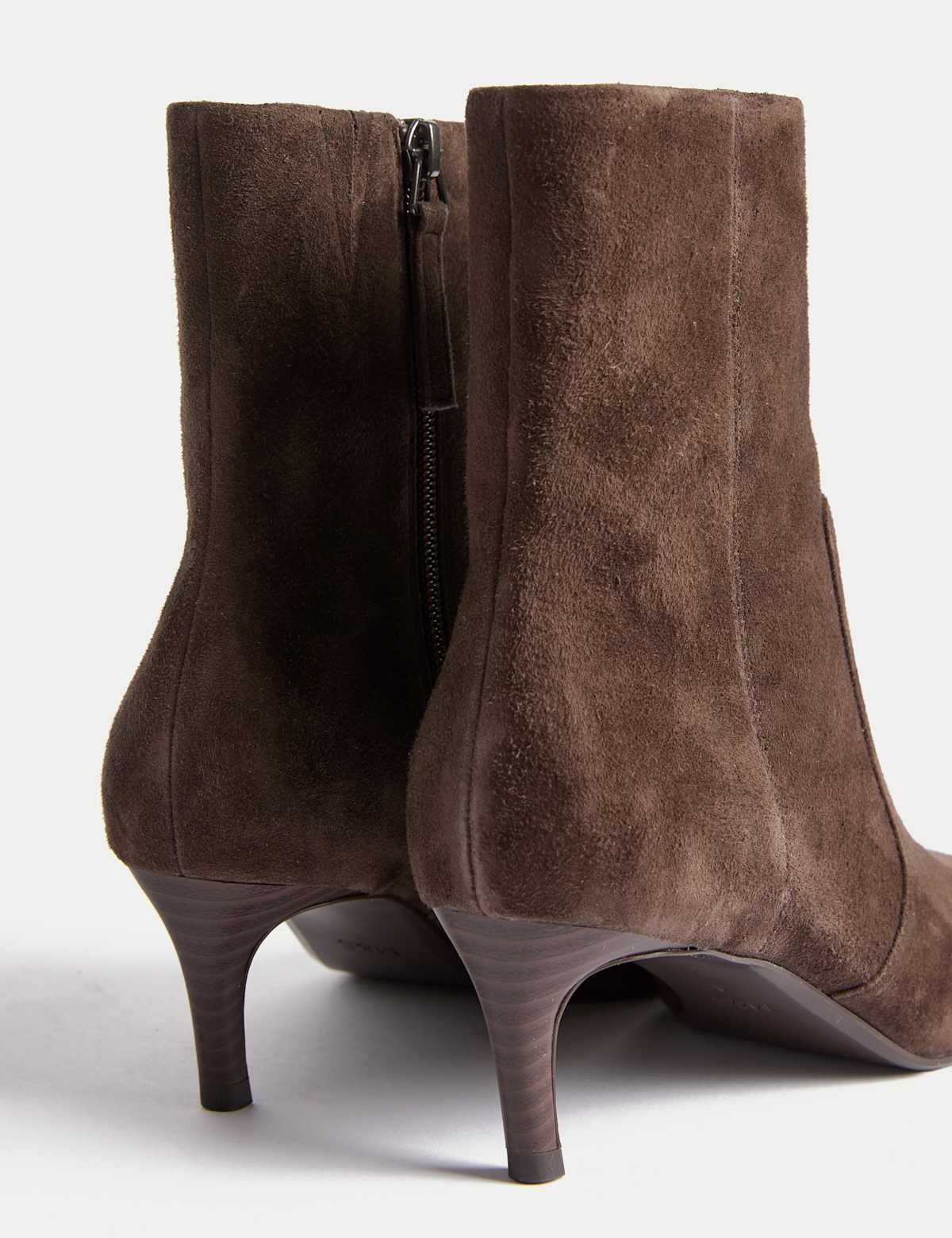 Women's Suede Kitten Heel Pointed Ankle Boots - Black | SAVINTARI