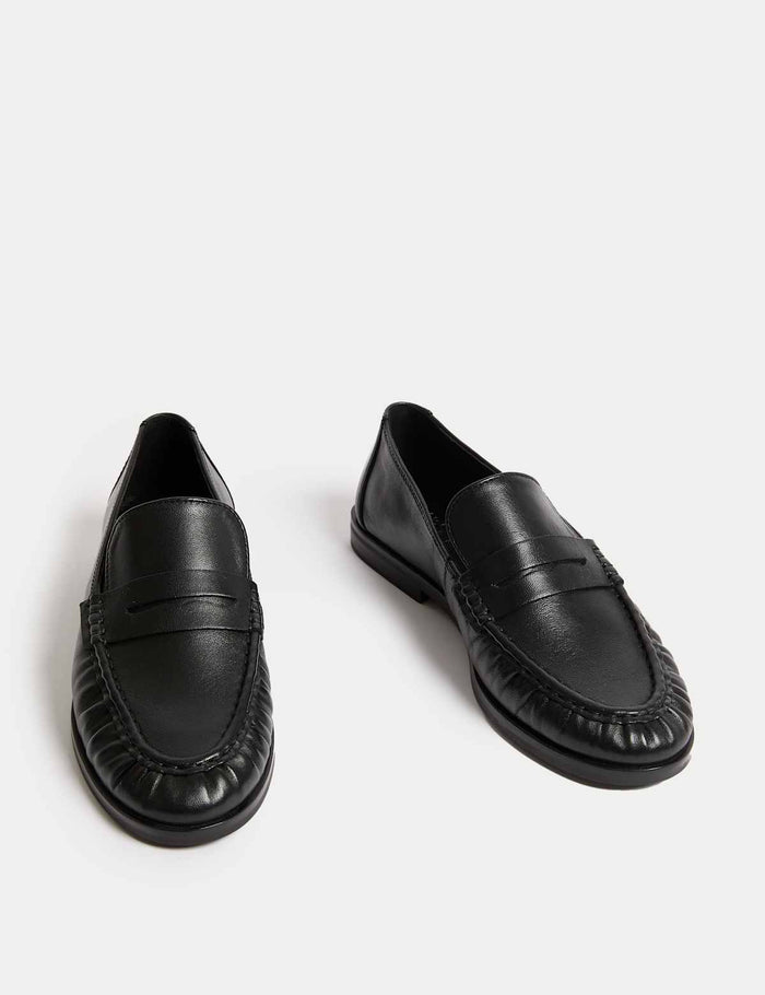 Women's Leather Loafers - Black | Work to Weekend Loafers | SAVINTARI