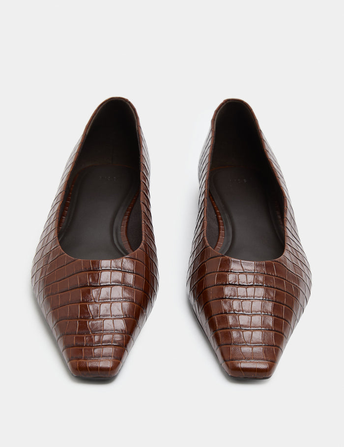 Ballet Flats · Tan