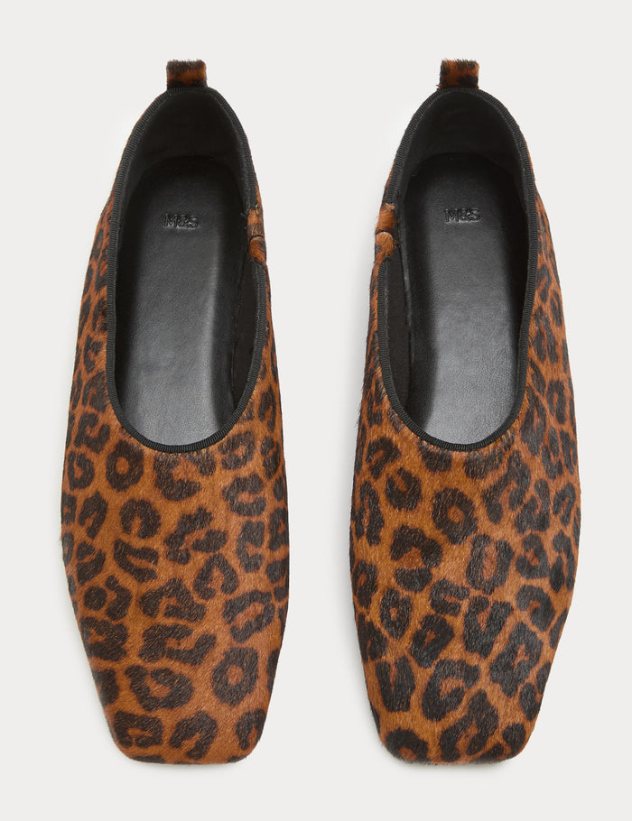 Ballet Flats · Brown