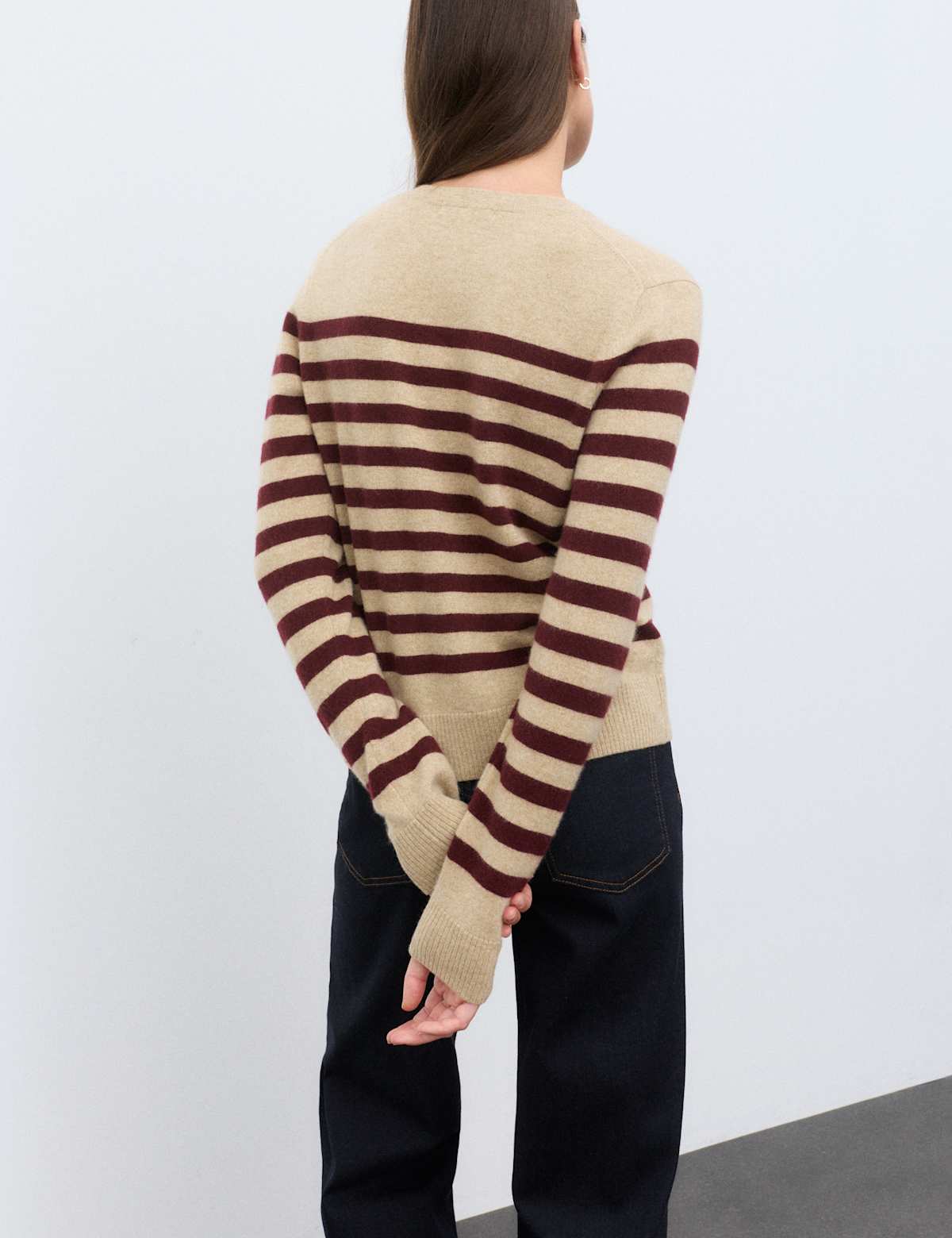 Women's Pure Cashmere Striped Crew Neck Jumper - Black | womens jumper | SAVINTARI