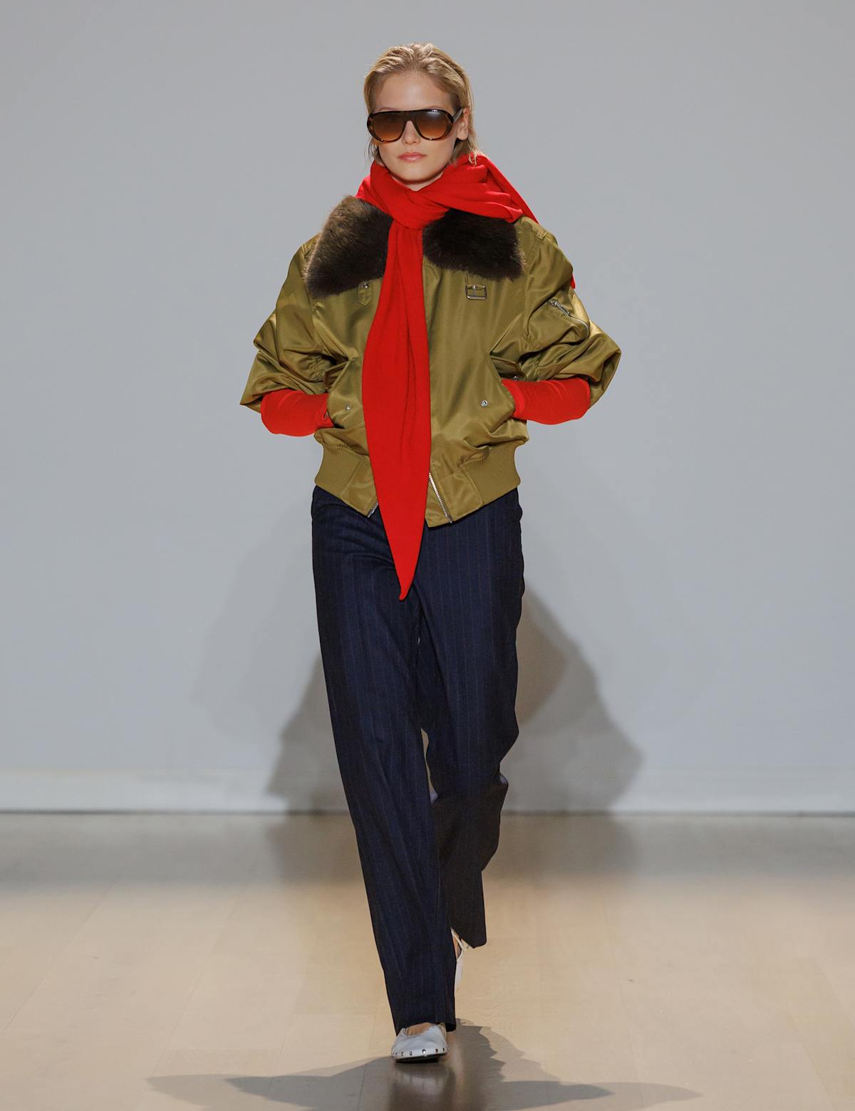 Women's Faux Fur Trim Flight Bomber Jacket - Green | bomber jacket | SAVINTARI