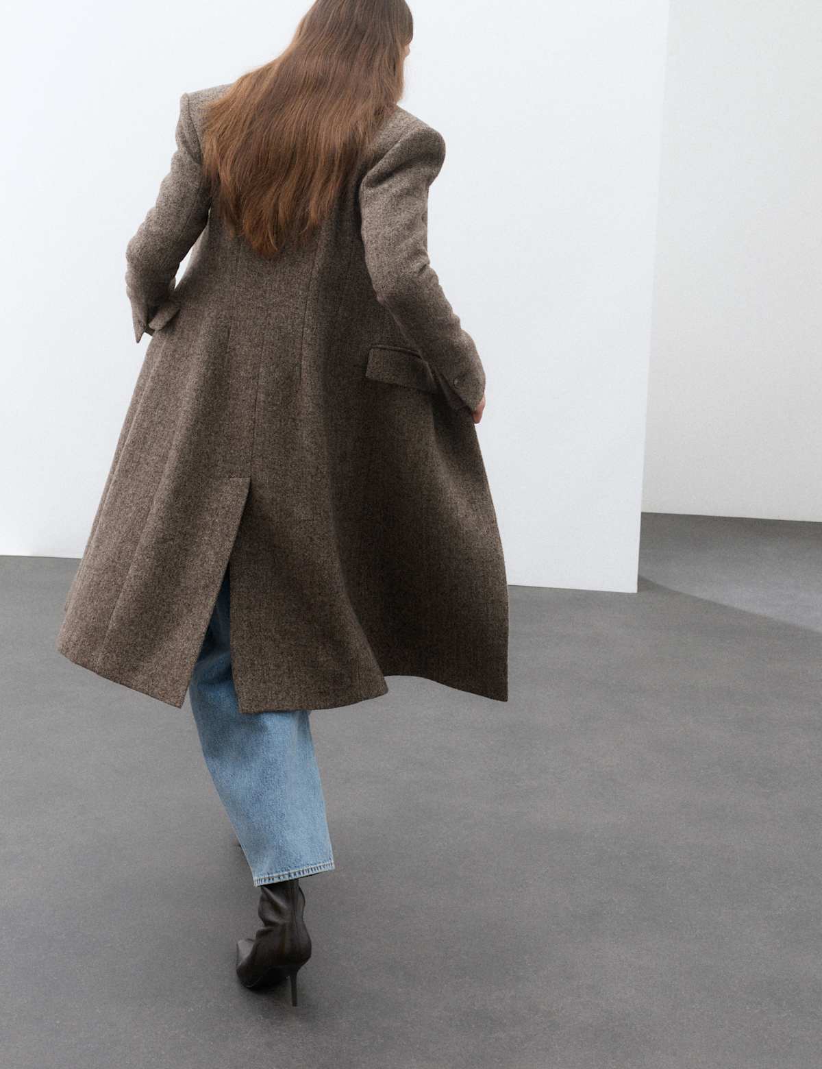 Women's Wool Rich Herringbone Tailored Coat - Camel | womens coats | SAVINTARI