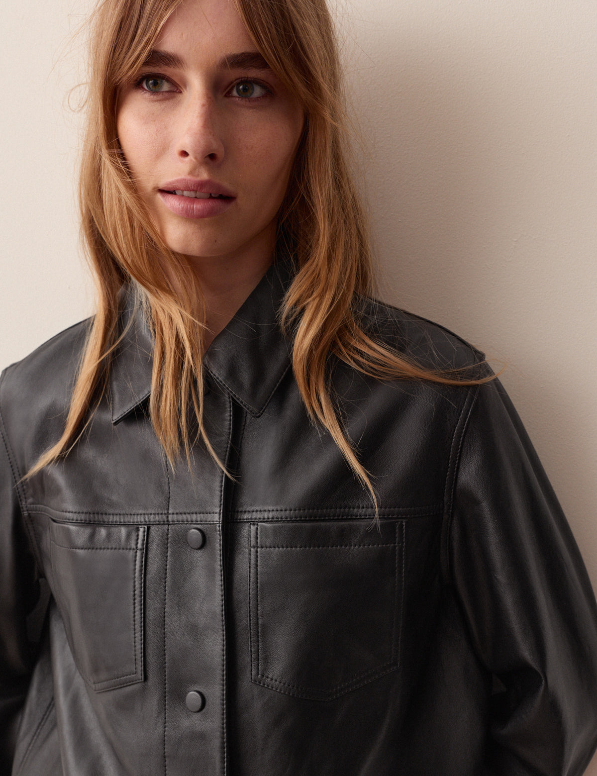 Women's Leather Jacket in Black view 4 | leather jacket | SAVINTARI