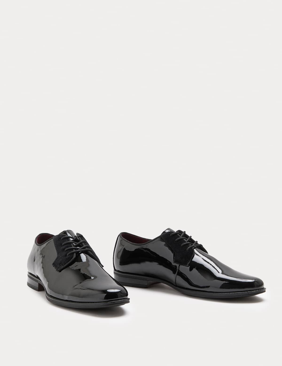 Men's Patent Derby Shoes - Black | SAVINTARI