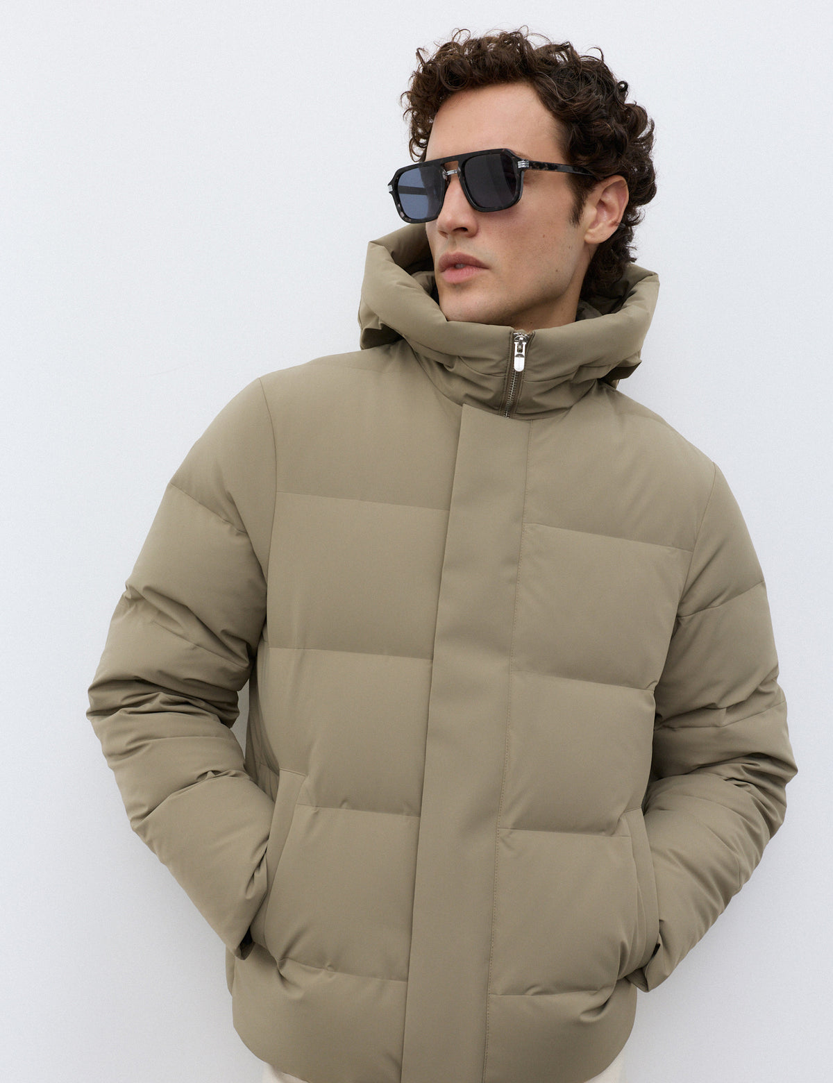 Men's Puffer Jacket in Brown view 2 | puffer jacket | SAVINTARI