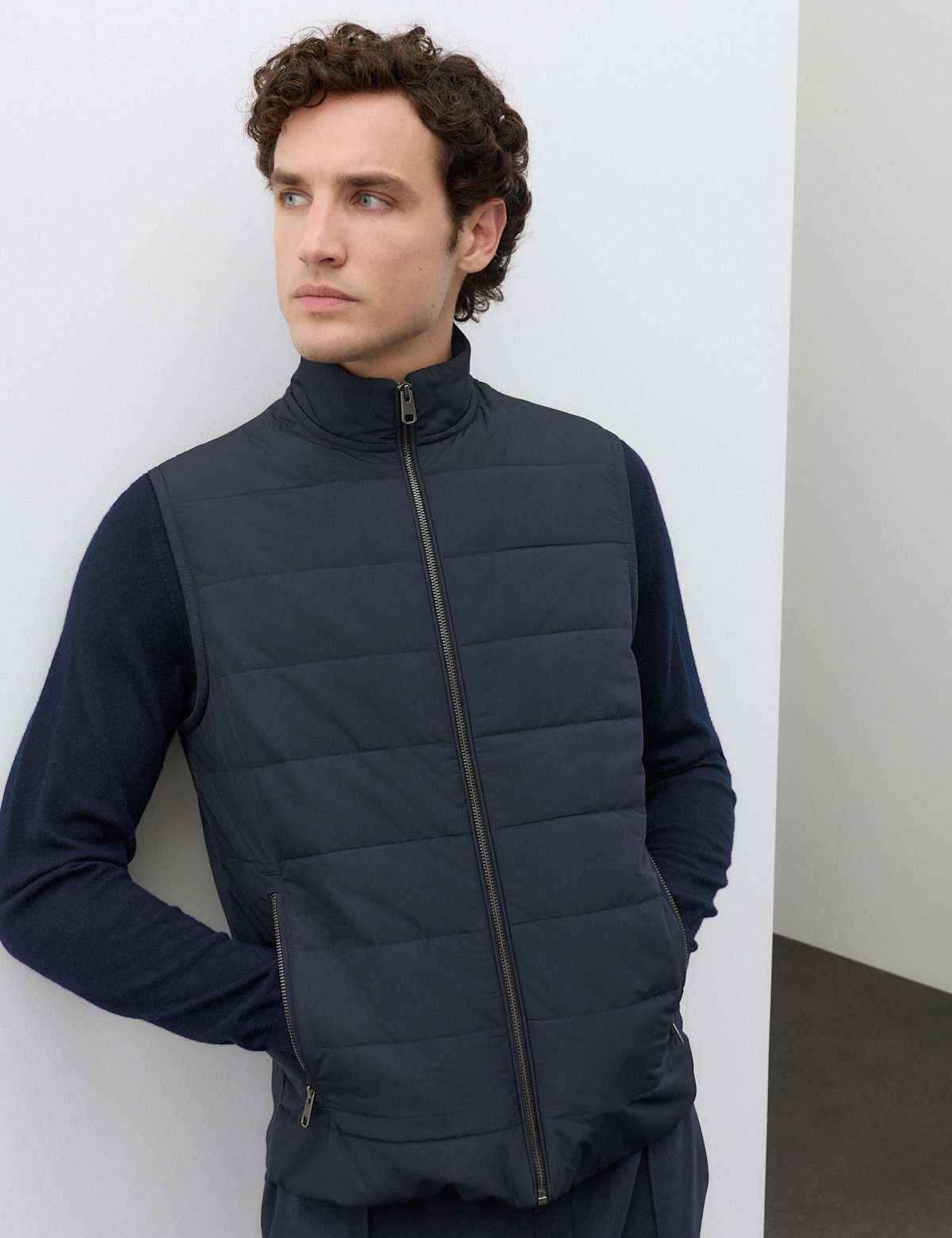 Women's Regular Fit Cotton Rich Hybrid Gilet - Dark Navy | gilet | SAVINTARI