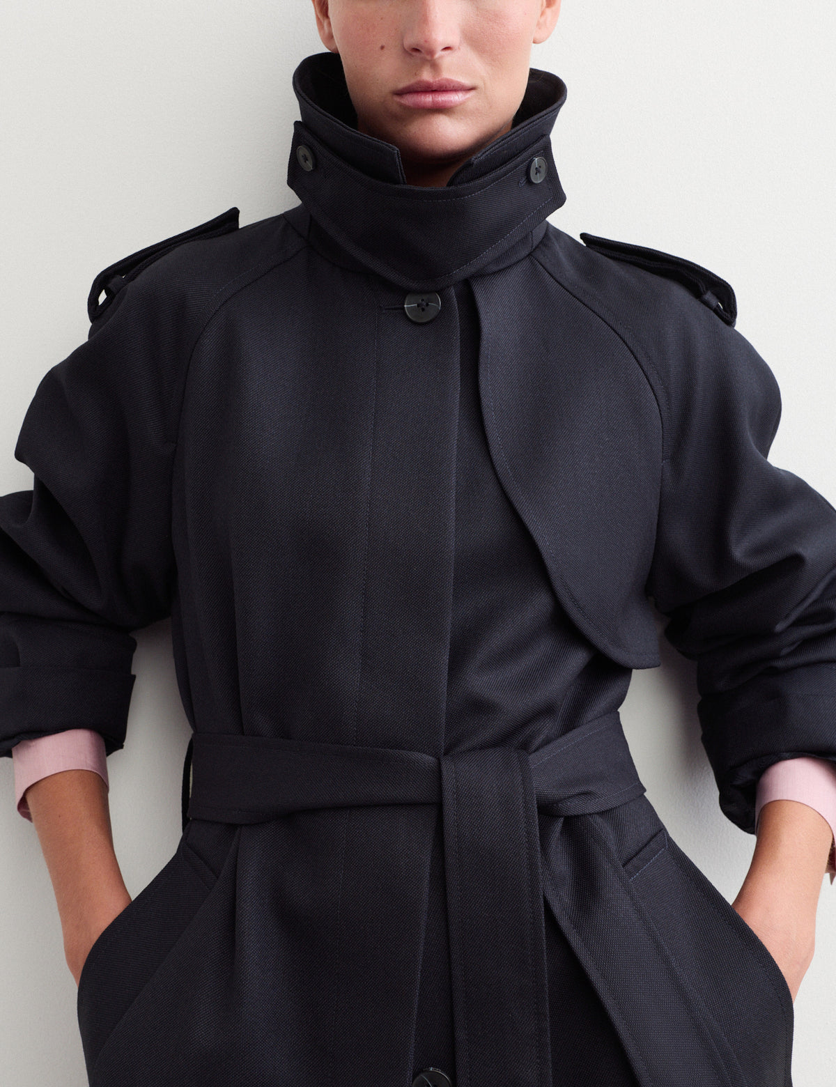 Women's Trench Coat in Navy view 3 | trench coat | SAVINTARI