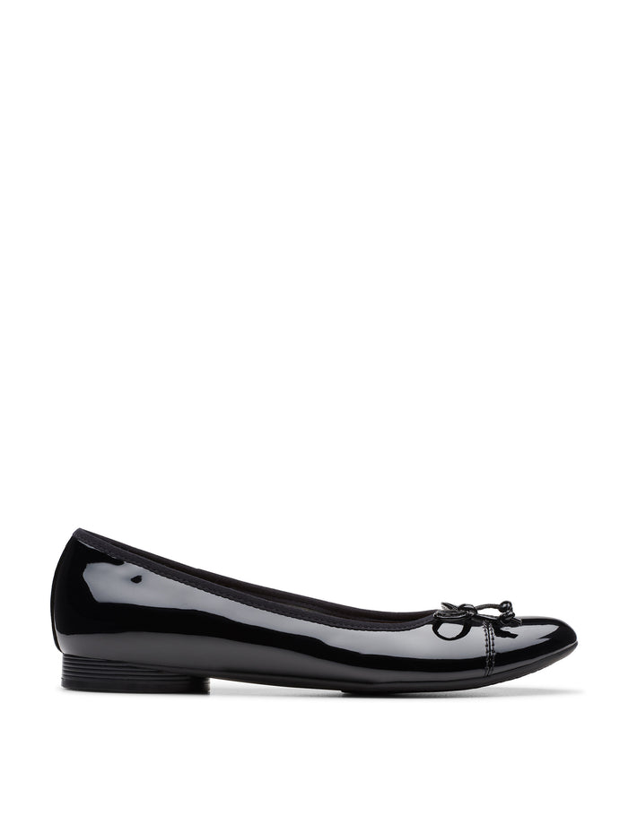 Ballet Flats · Black