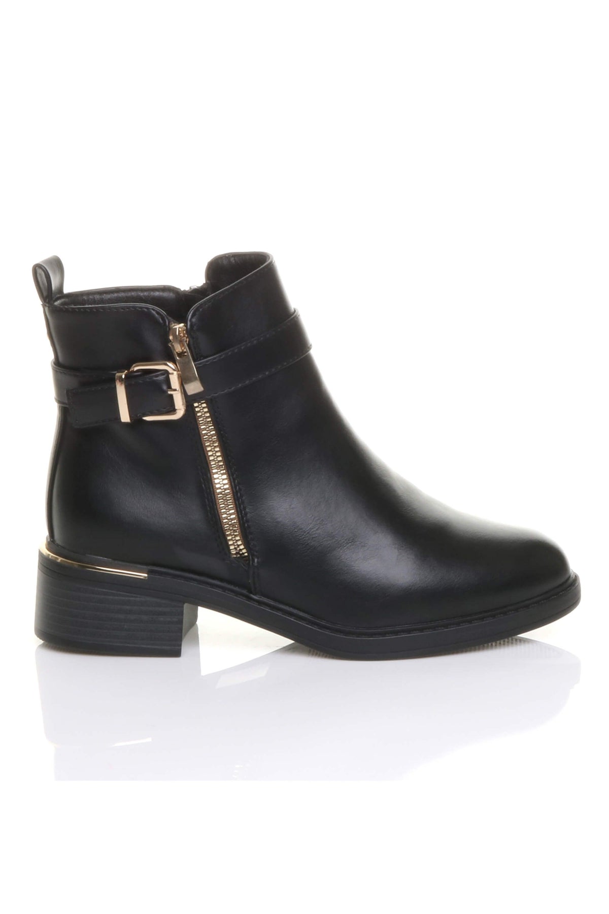 Women's Ankle Boots in Black | black ankle boots | SAVINTARI