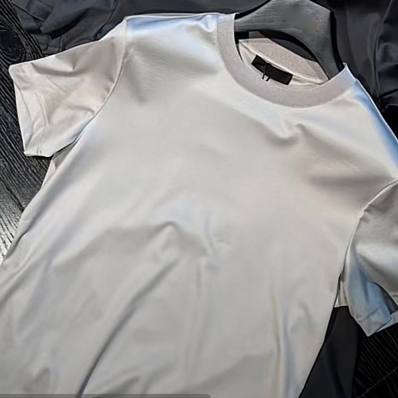 Men's Mercerized Breathable Ice Silk Short-sleeve T-shirt - Black | SAVINTARI