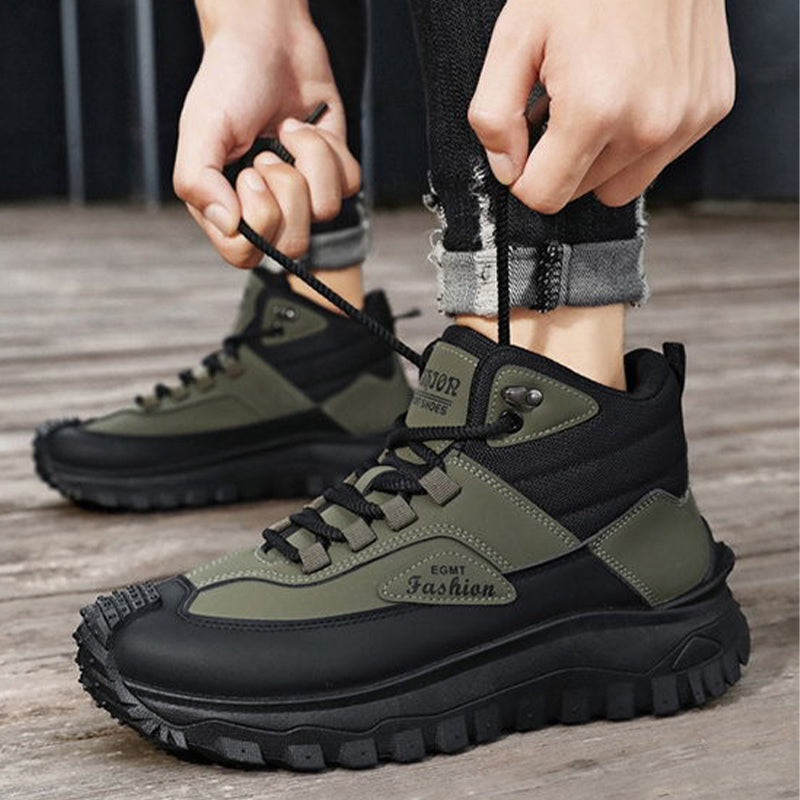Men's ️Retro Hiking Boots - Waterproof & Outdoor Friendly - Black and White | SAVINTARI