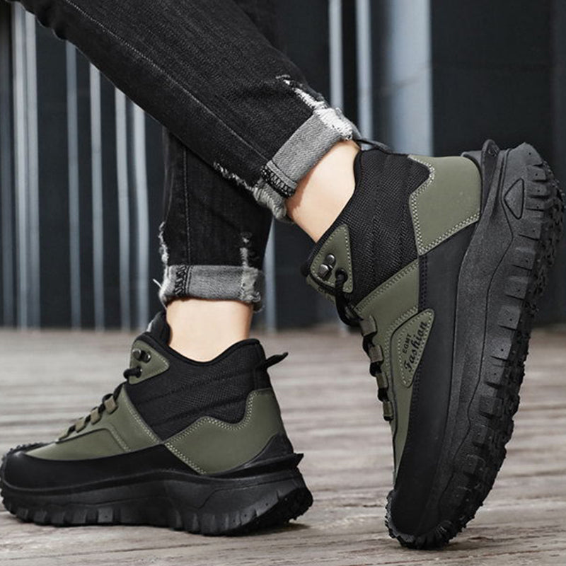 Men's ️Retro Hiking Boots - Waterproof & Outdoor Friendly - Black and White | SAVINTARI