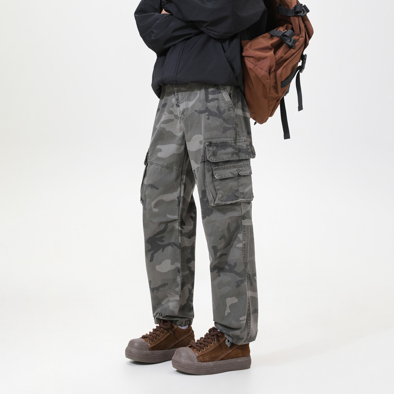 Men's Relaxed Fit Camo Cargo Pants - Khaki | SAVINTARI